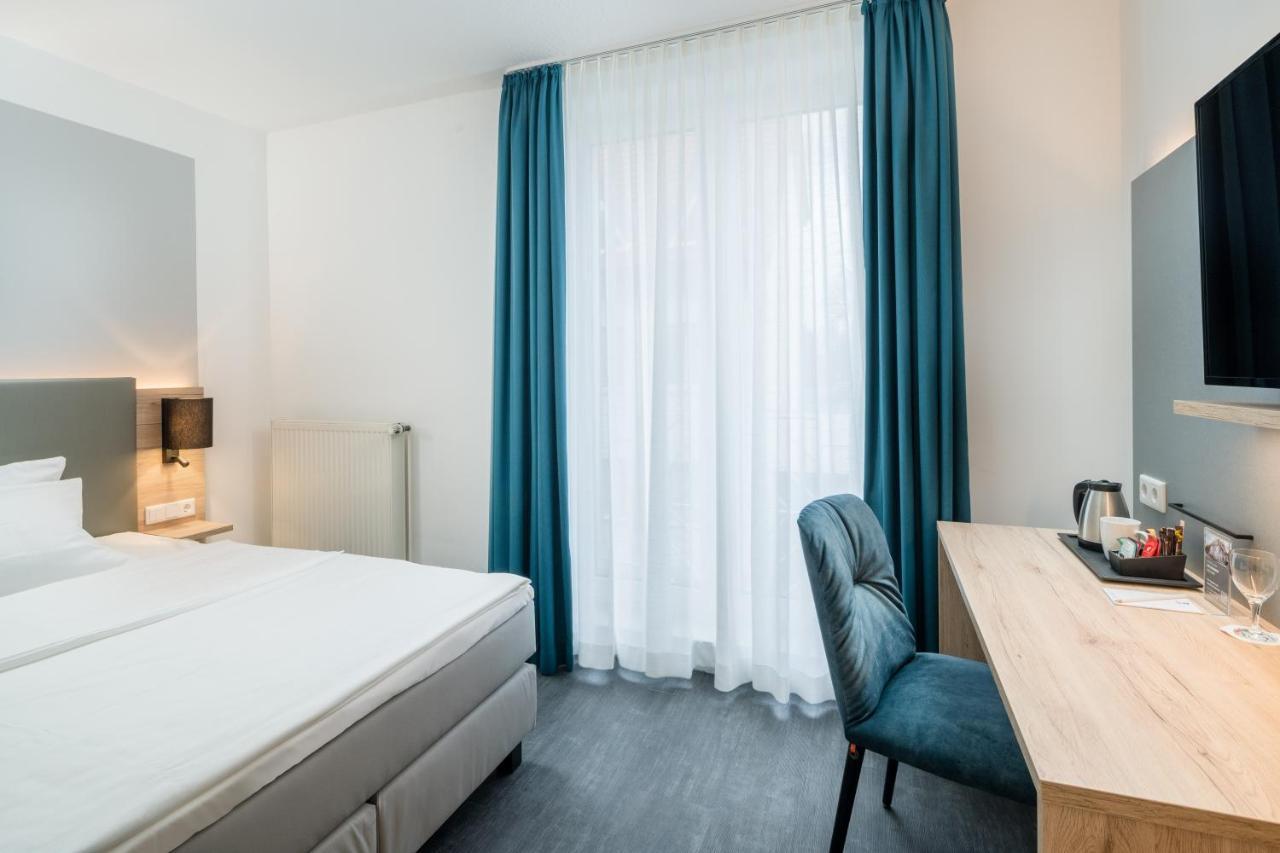 Western Hotel 3*