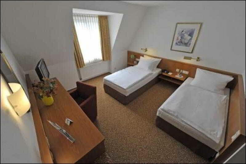Western Hotel
